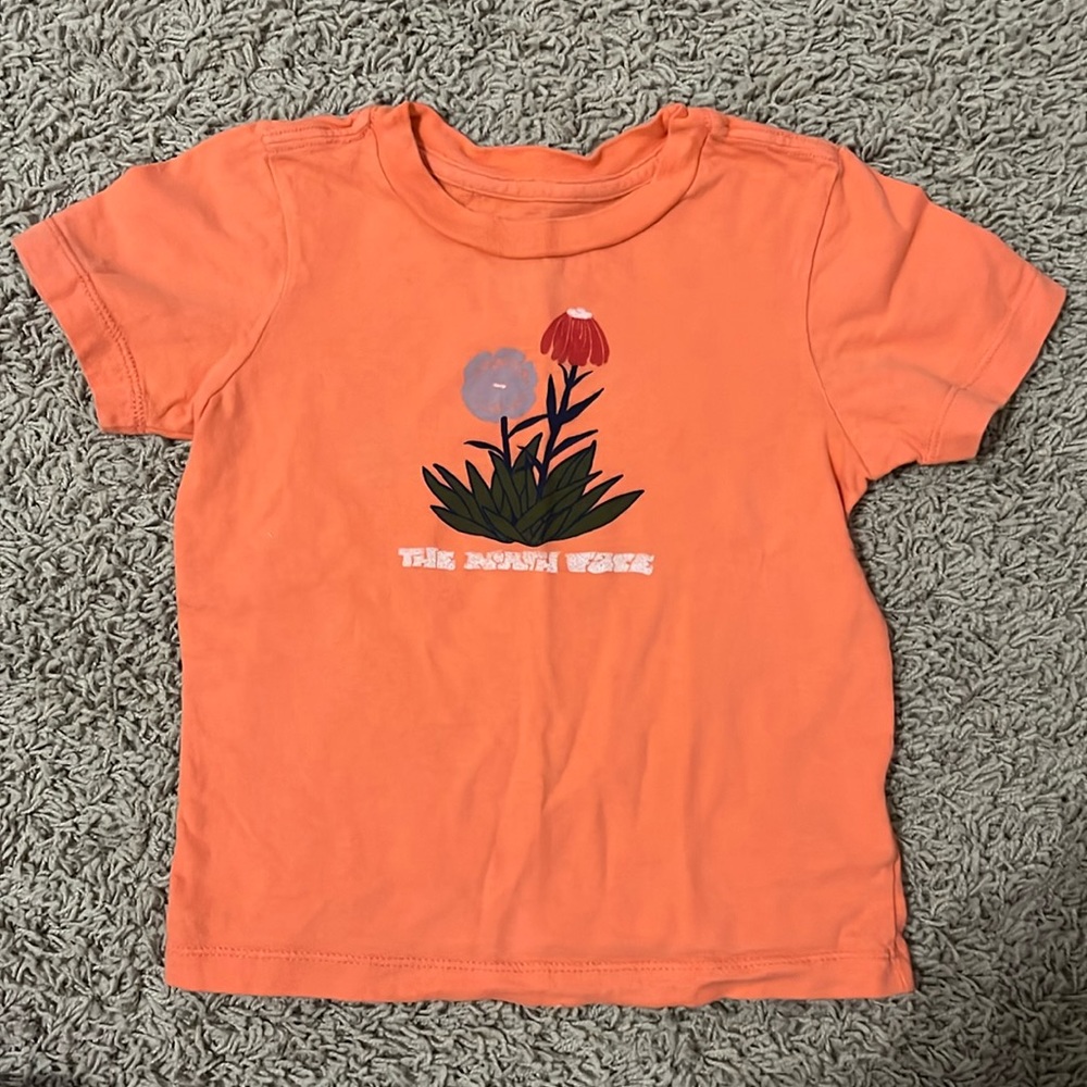 The North Face girls 4T orange short sleeve tee shirt